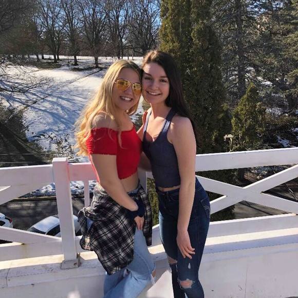 Meet your Posher, Kashya - Picture 1 of 1